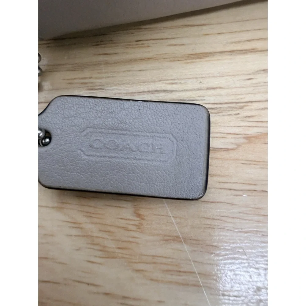 COACH Medium Zip Around Wallet Smooth Leather Light Grey #66